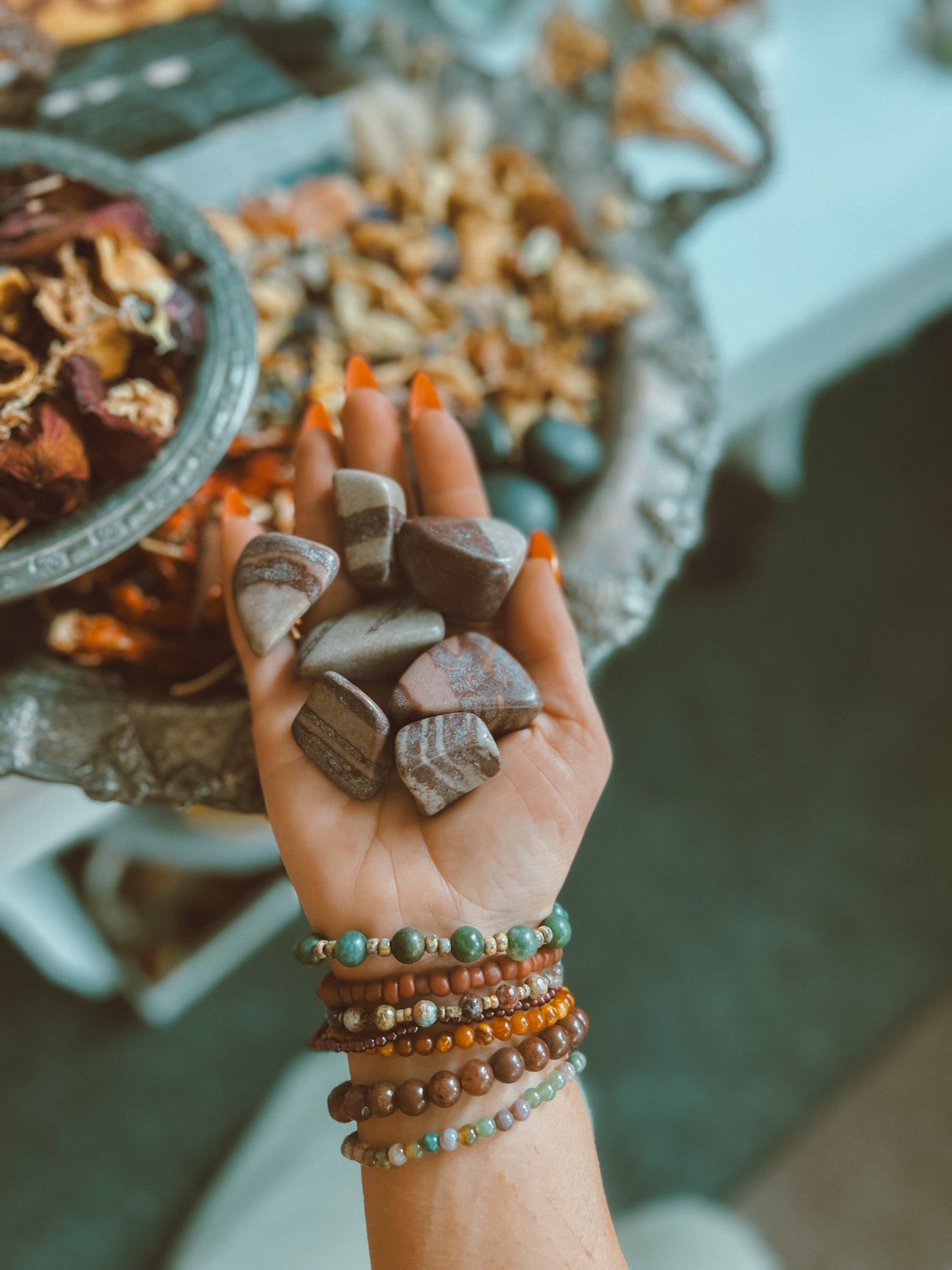 Shiva lingham stone small tumbled