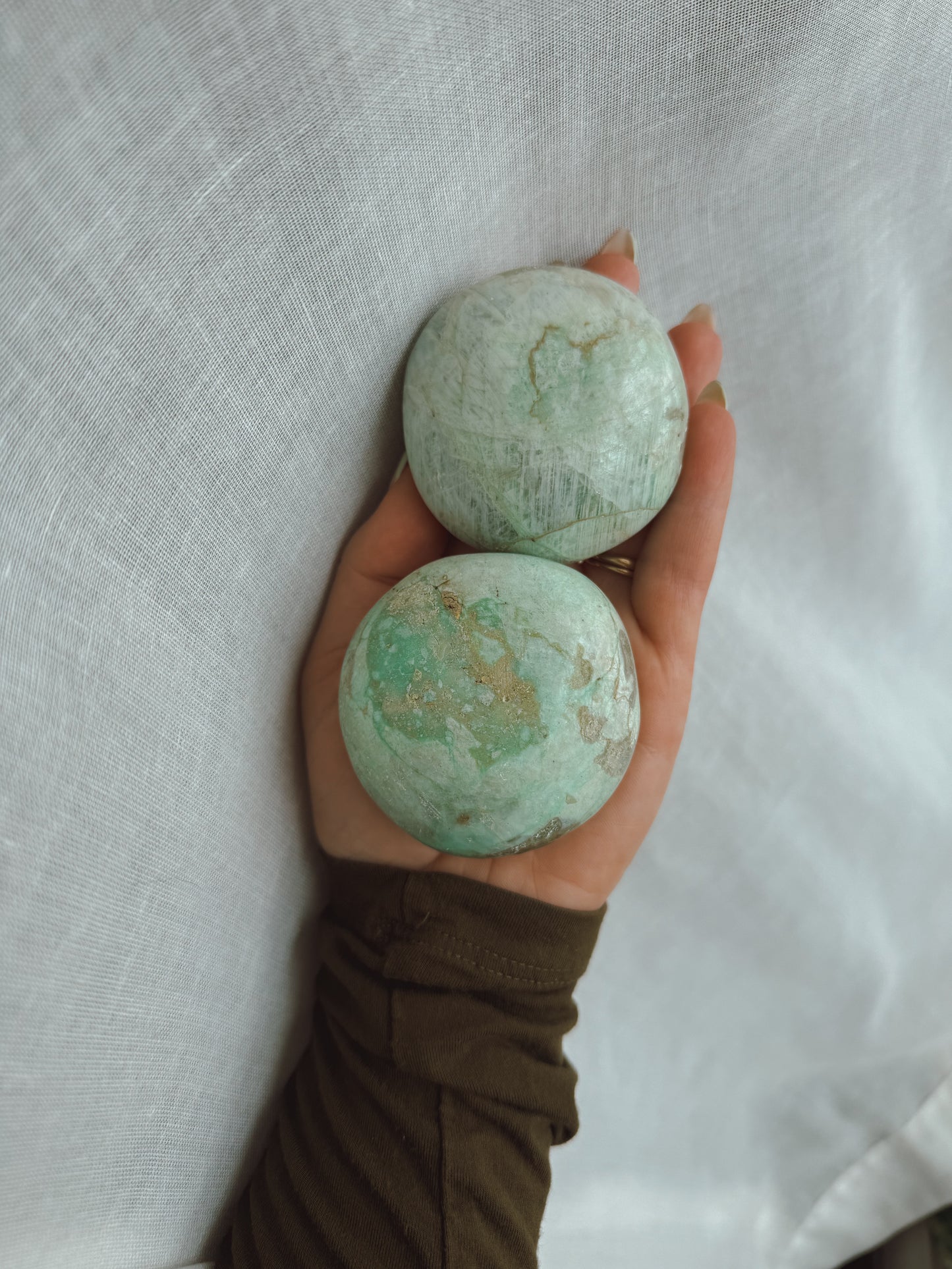 Garnerite Palm stone