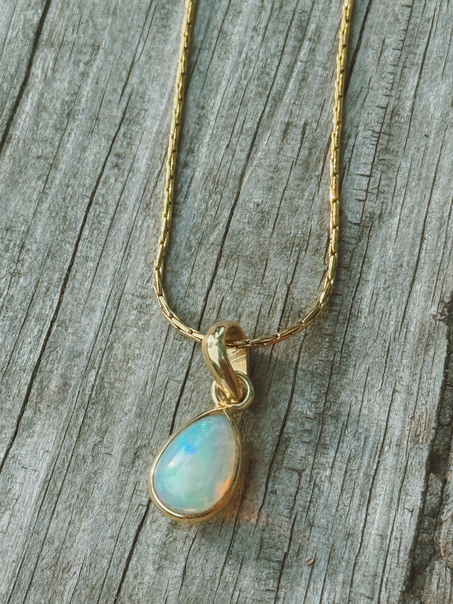 18k Gold Ethiopian Opal Necklace