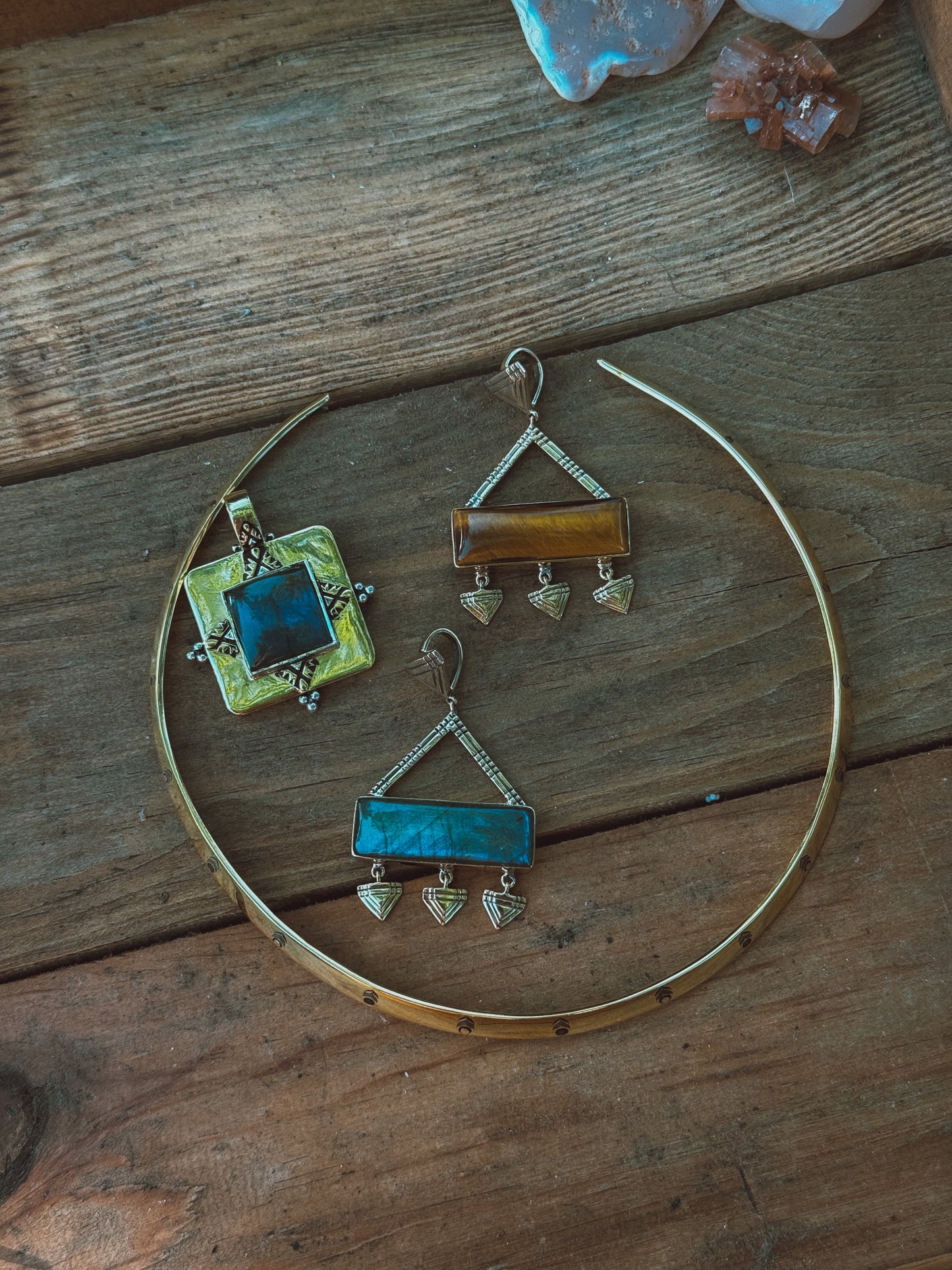 Labradorite Brass Pendant