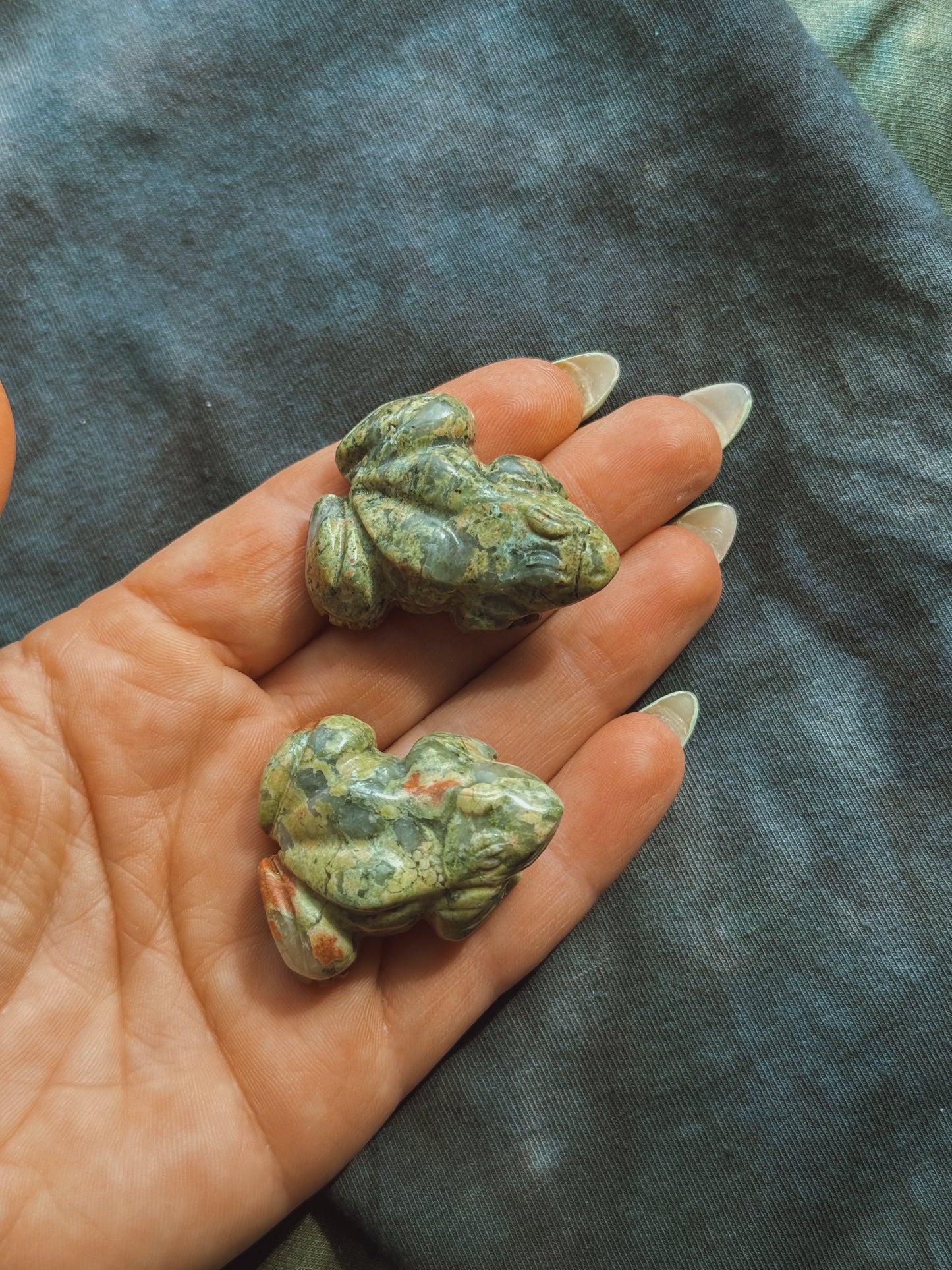 Unakite Frog Stone carving