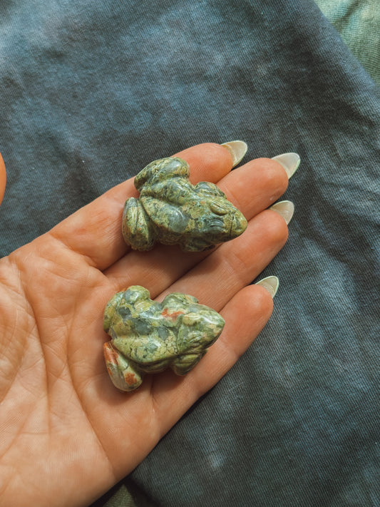 Unakite Frog Stone carving