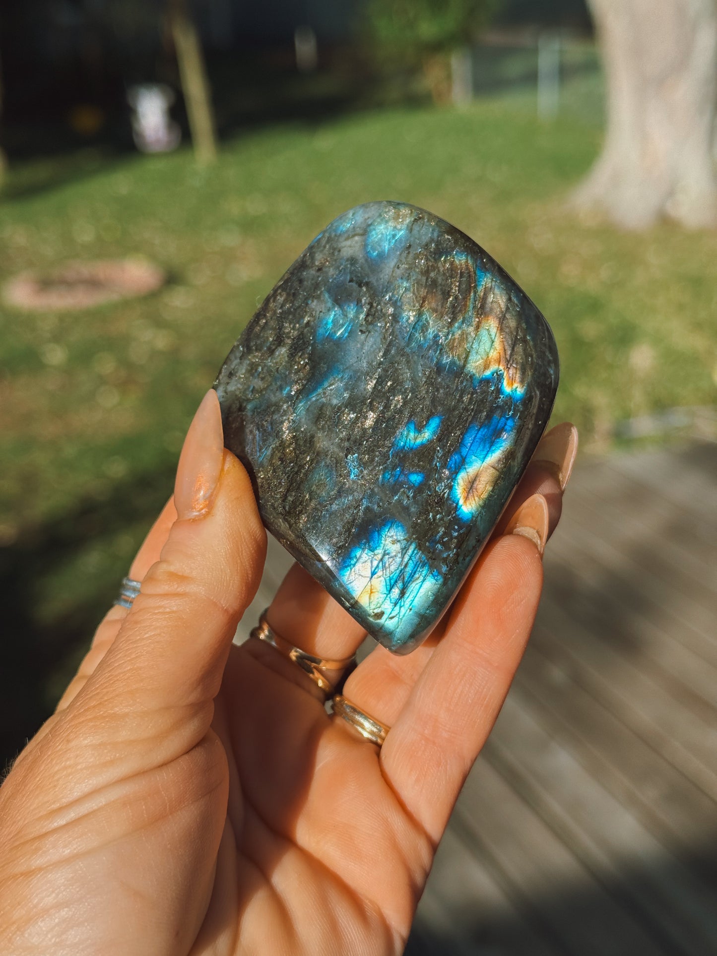 Labradorite Standing Freeform – Small