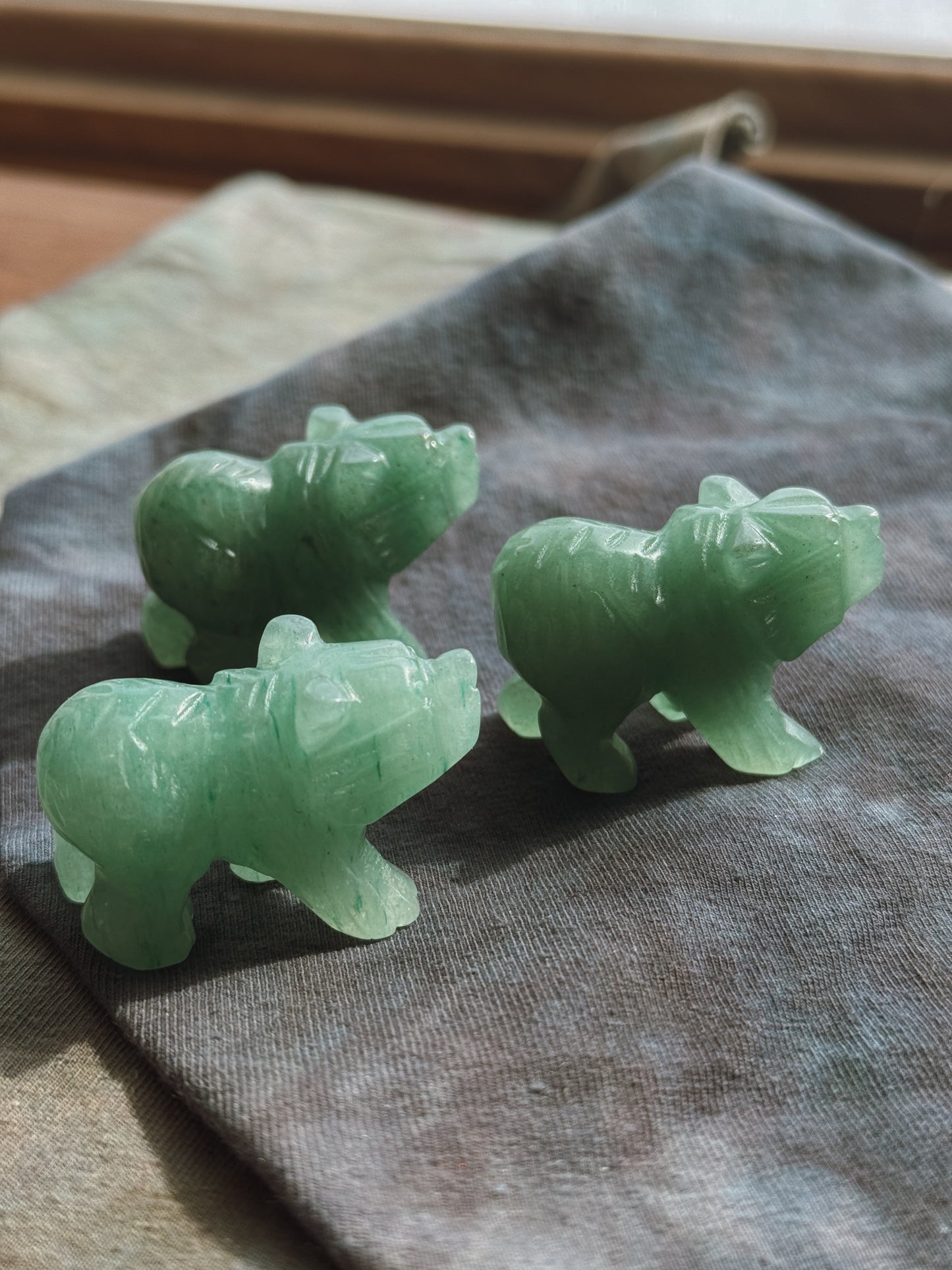 Aventurine Bear carving stone