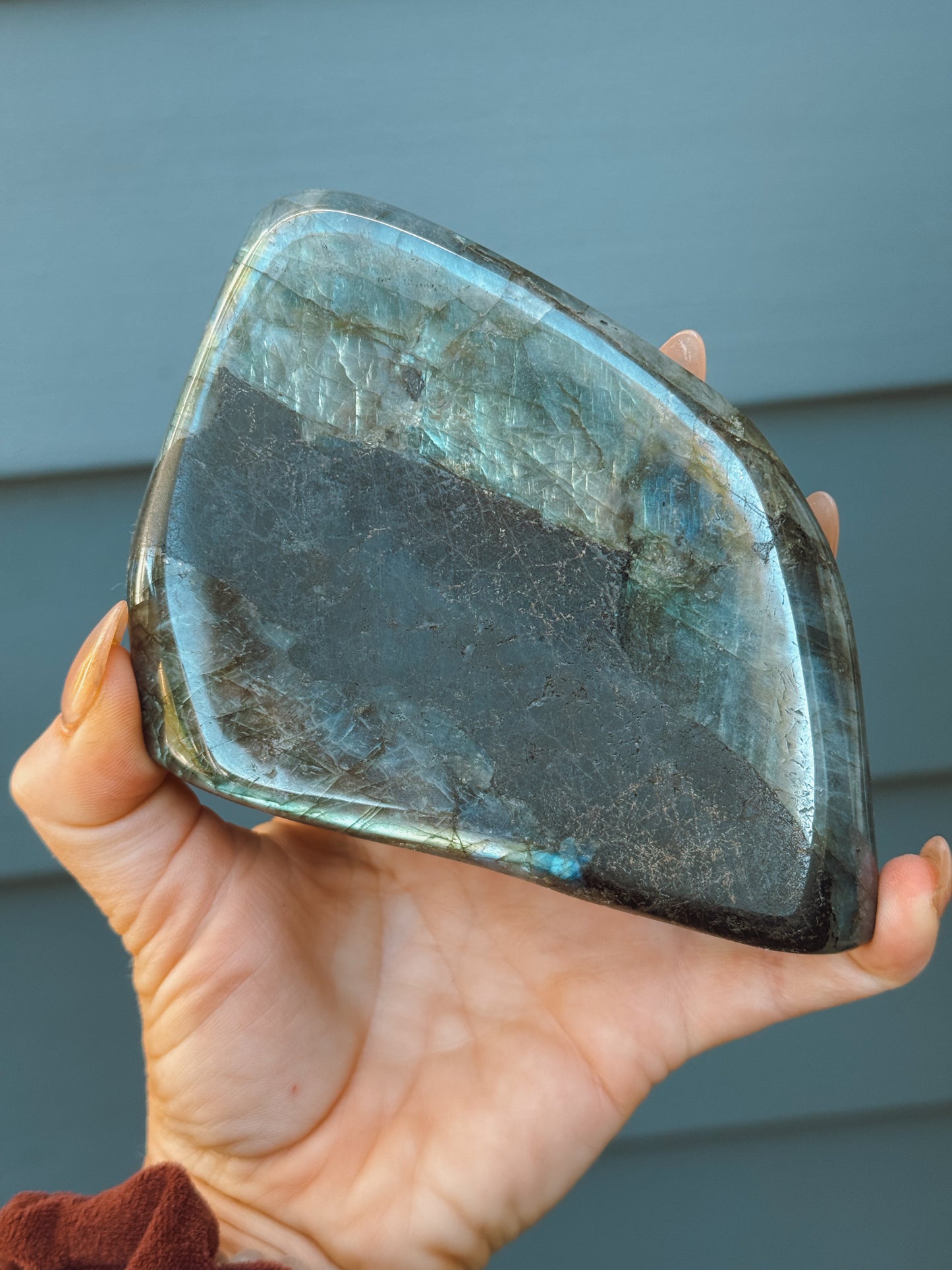 Labradorite Standing Freeform – Medium
