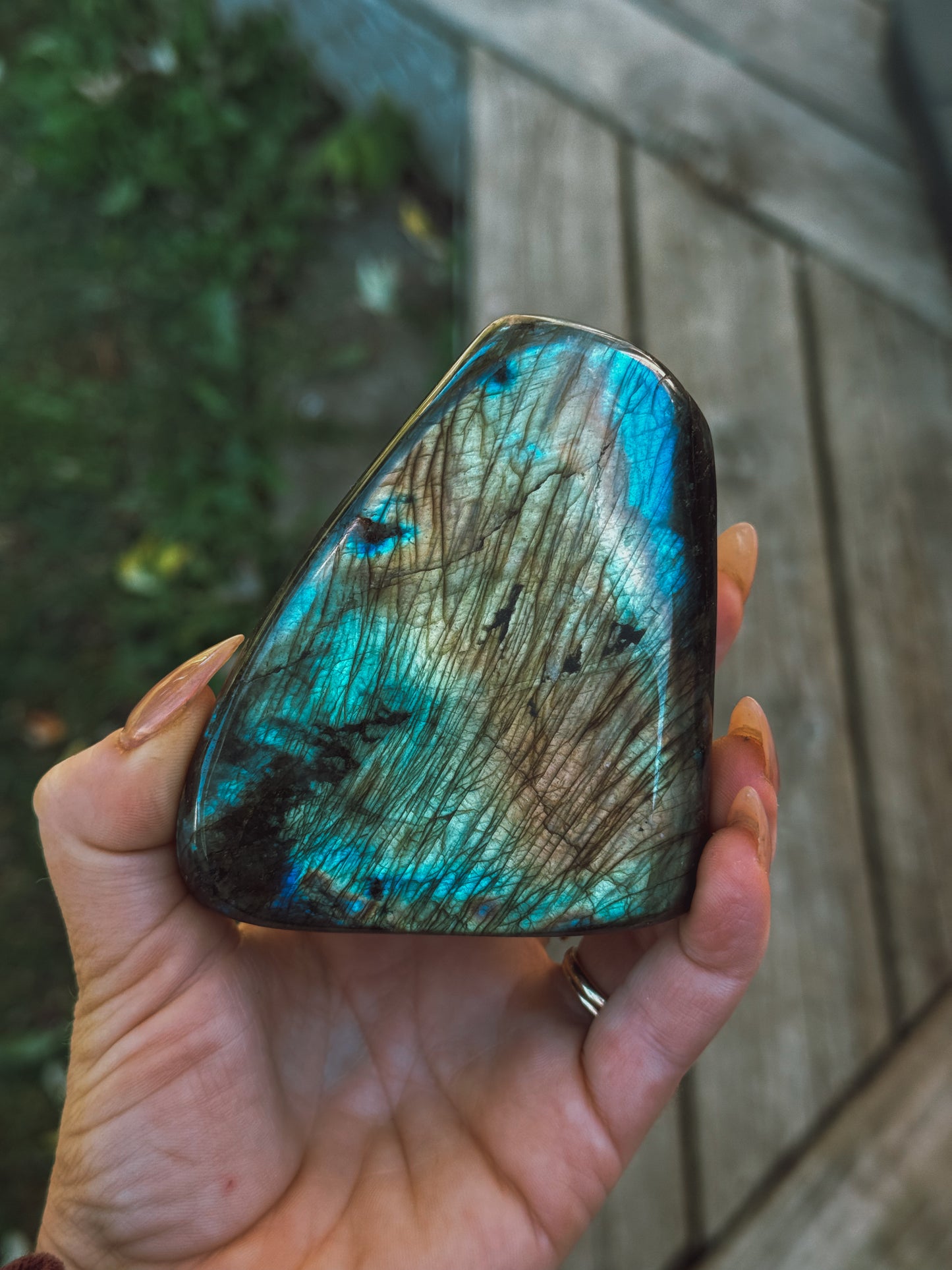 Labradorite Standing Freeform – Small