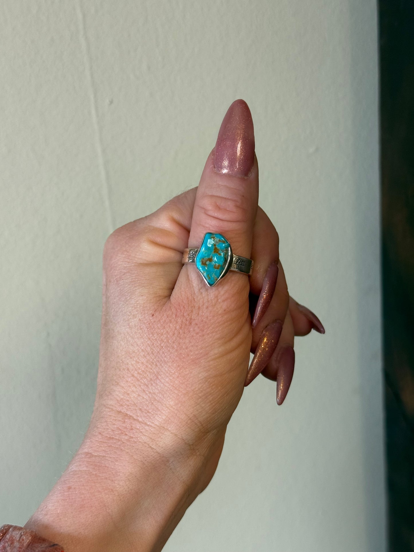 Turquoise Sterling silver ring with stamped band 10 1/4