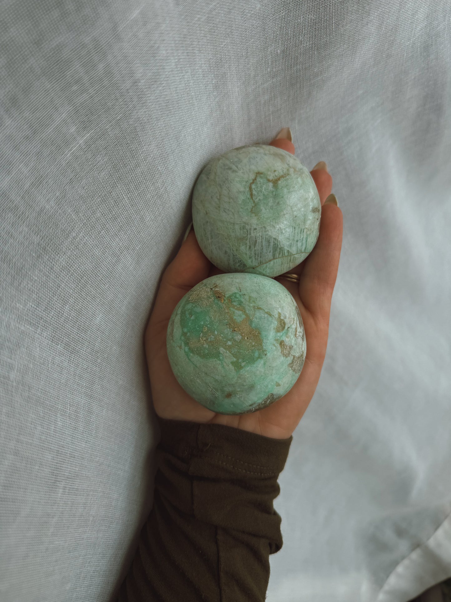 Garnerite Palm stone