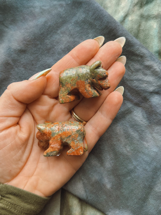 Unakite Bear carving stone