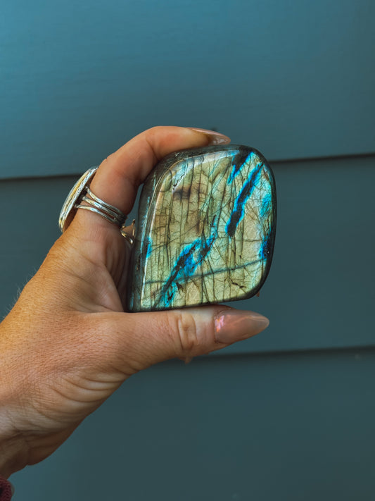 Labradorite Standing Freeform – Small