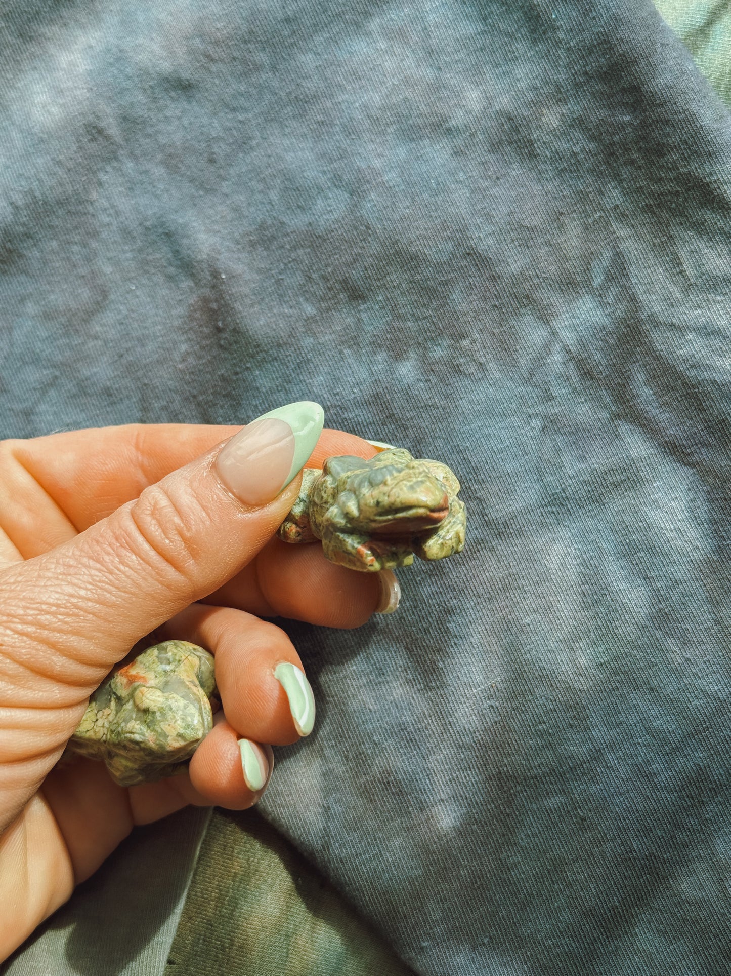 Unakite Frog Stone carving